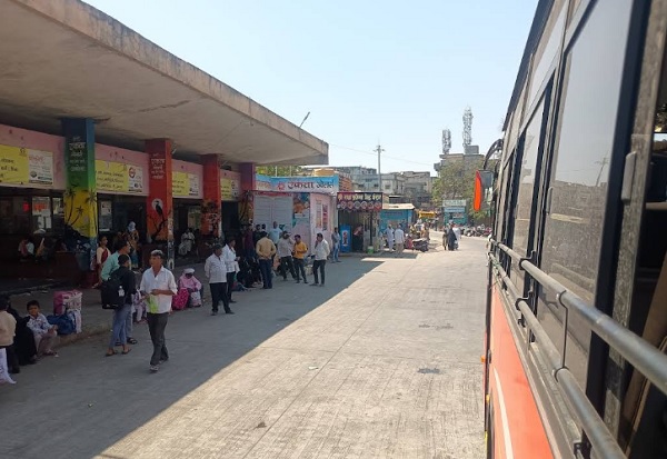 msrtc murtizapur st stand